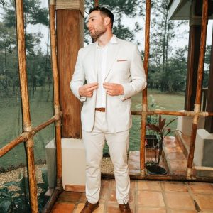 Brittnee and Jared Rainforest Wedding at Butterfly Falls