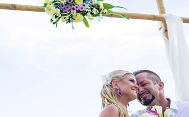 Shannon & Mike: Sea Side Wedding