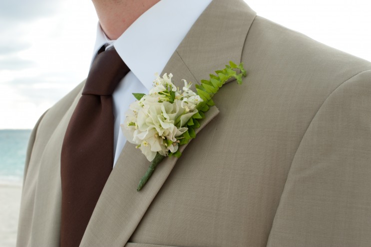 Belize Wedding Advice: Groom’s Attire