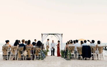 Joëlle and Steffen Beach Wedding