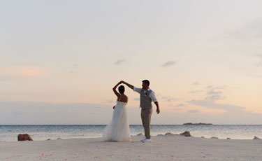 Lupita and Michael Pristine Island Wedding