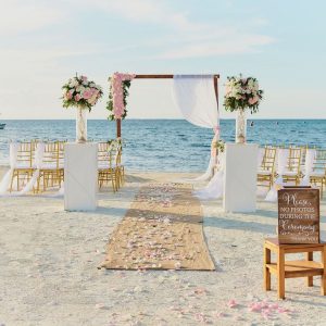 Lupita and Michael Pristine Island Wedding